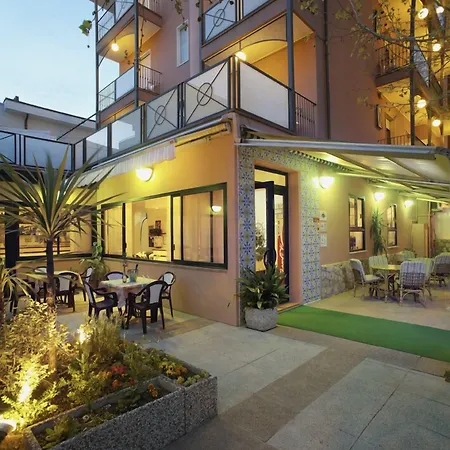 Jolie Hotel 2*