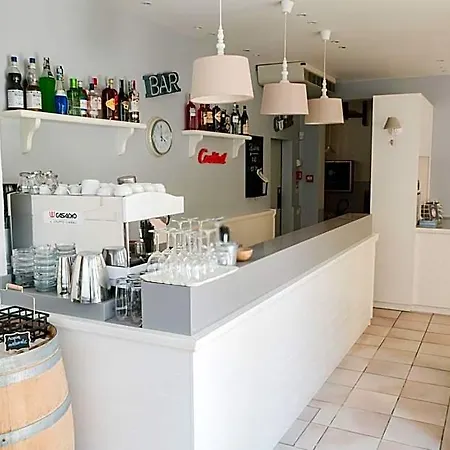 Hotel Jolie 2*