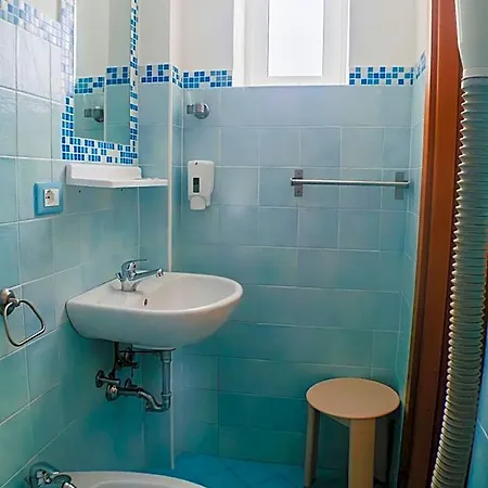 Jolie Hotel 2*